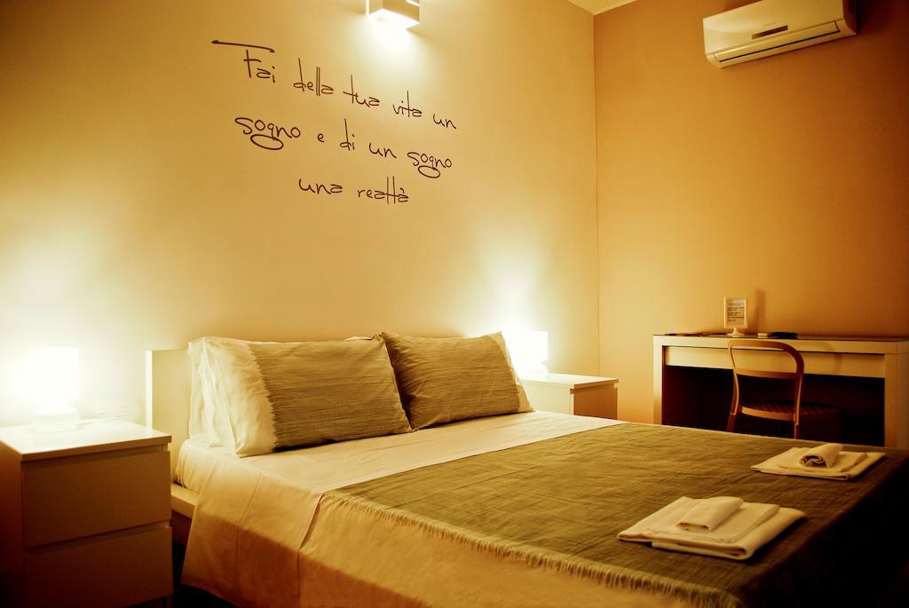 Bed And Breakfast Charming House Barletta Pokoj fotografie